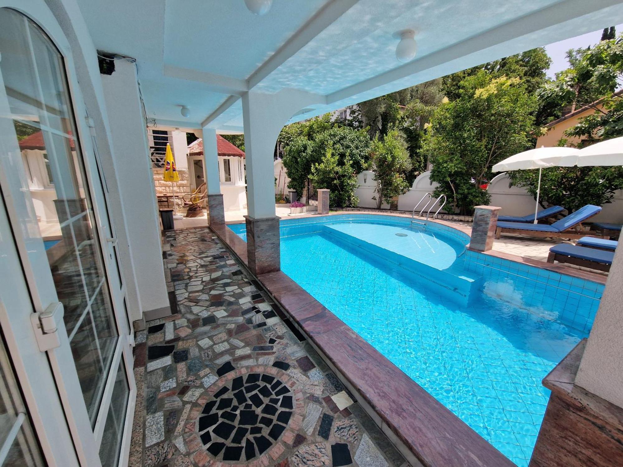 Villa Golf Budva Exteriör bild